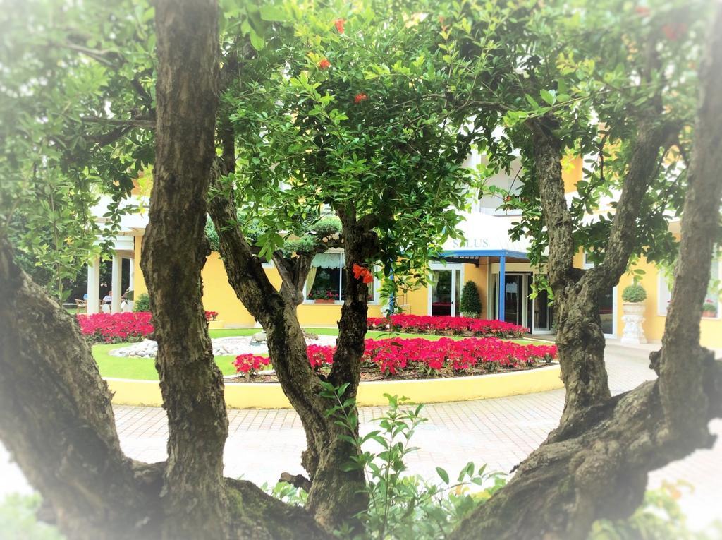 Hotel Terme Salus Abano Terme Exterior photo